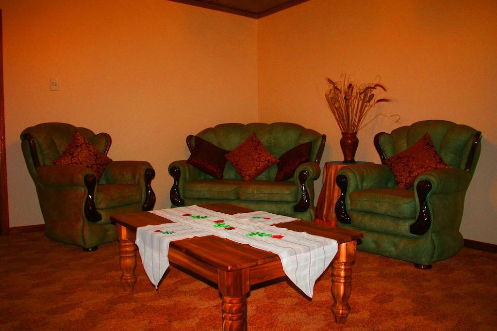 Reheifo Lodge George Exterior foto